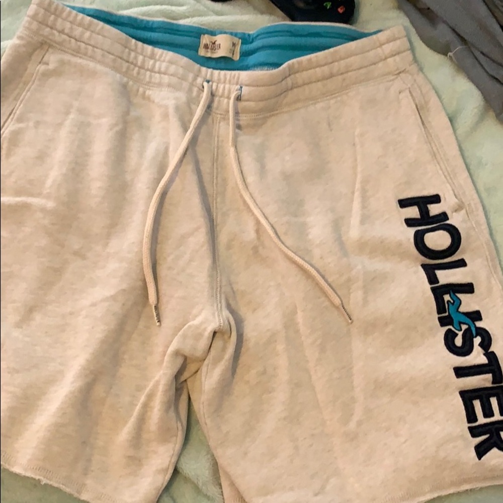 Cream color hollister shorts